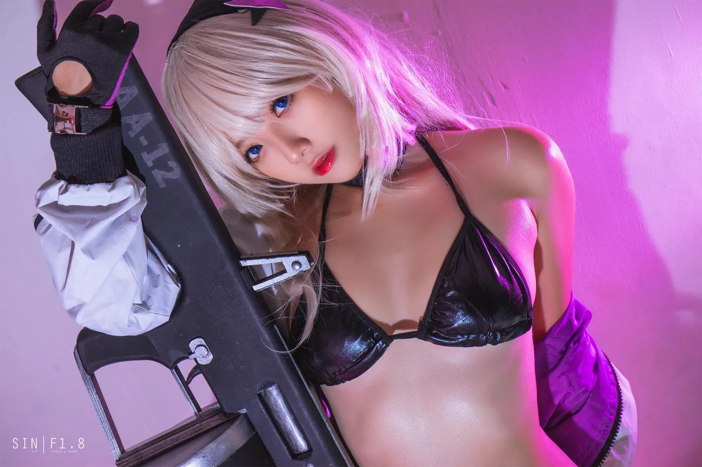 Messie Huang – NO.12 AA-12 [25P]插图3